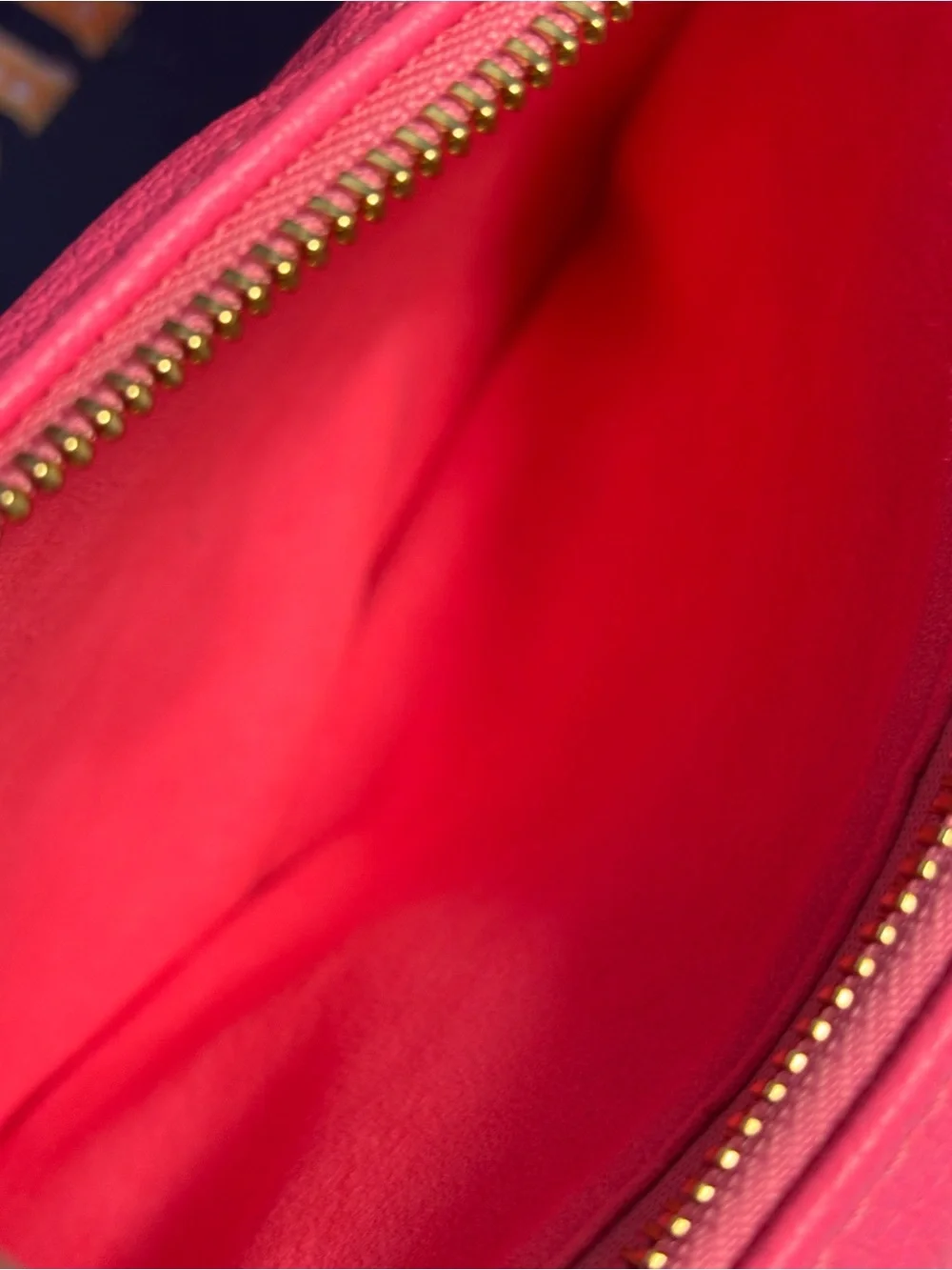 Louis Vuitton Coussin BB Rose Fluo
